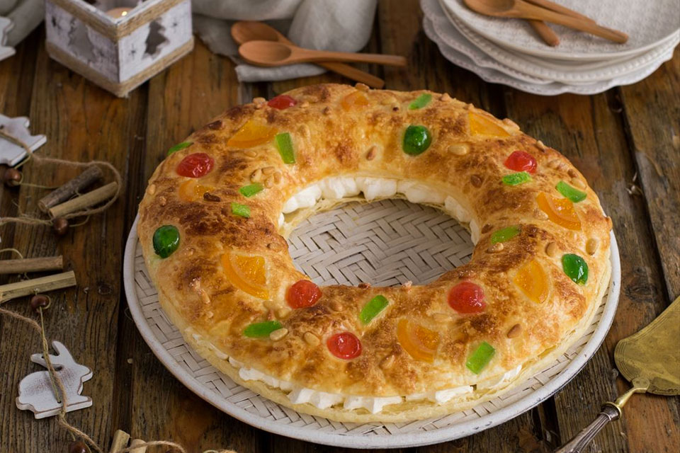 Roscón de reyes de hojaldre