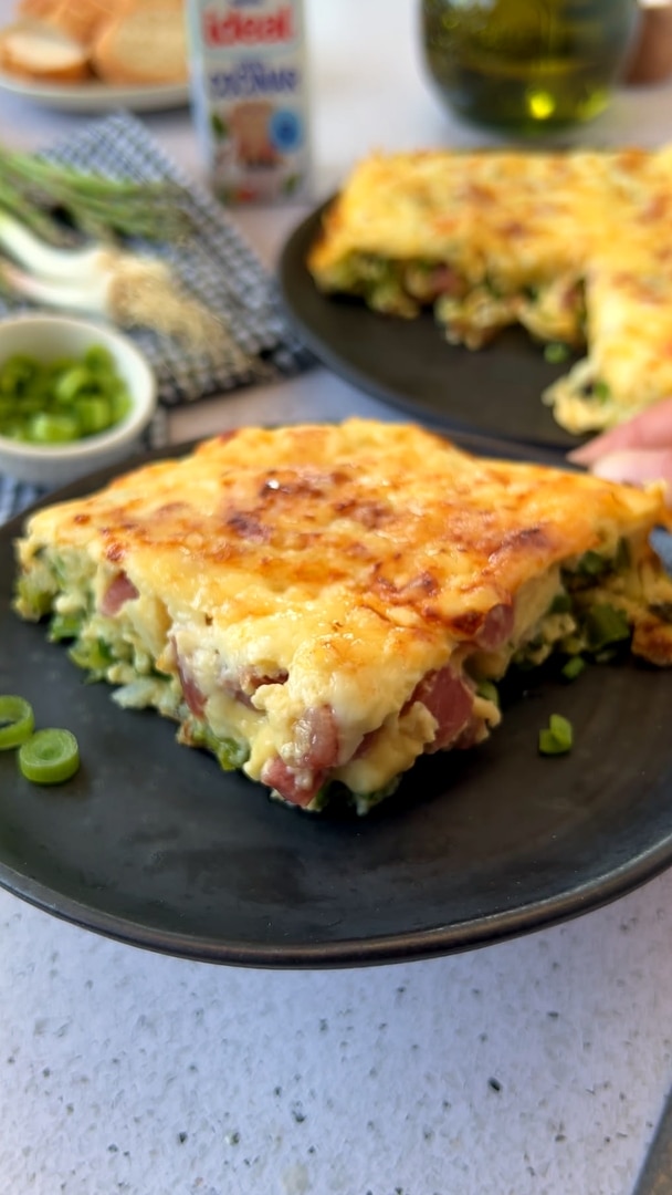 Tortilla jugosa de espárragos en freidora de aire