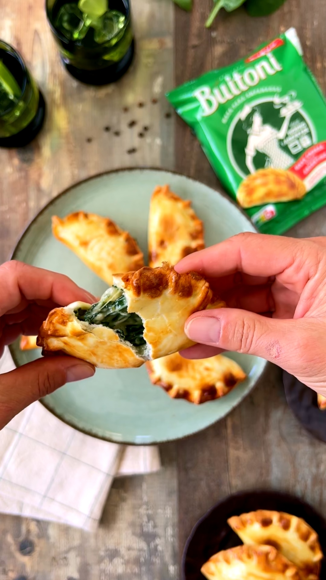 Empanadas de espinacas y parmesano